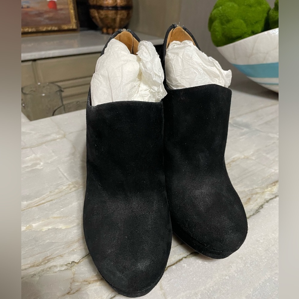 Gucci Tassel Platform Booties 38.5 - image 3